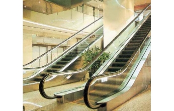 自动人行道扶梯